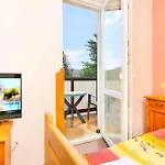 Stella 3*
